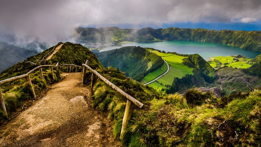 ¡Descubre la belleza natural de Azores en un viaje inolvidable!