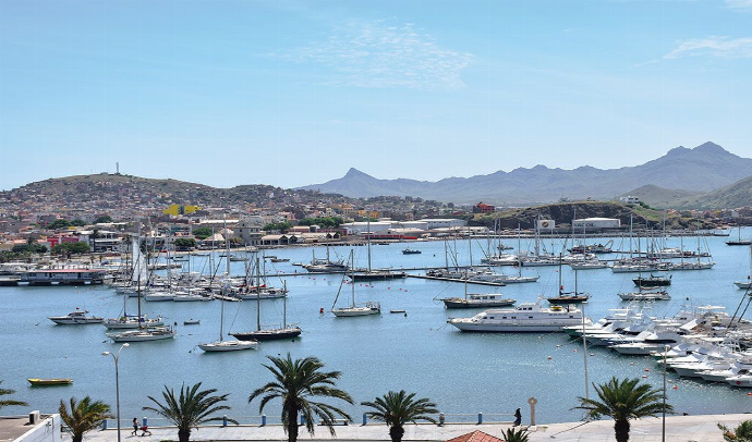 CABO VERDE- Isla de Sao Vicente desde península