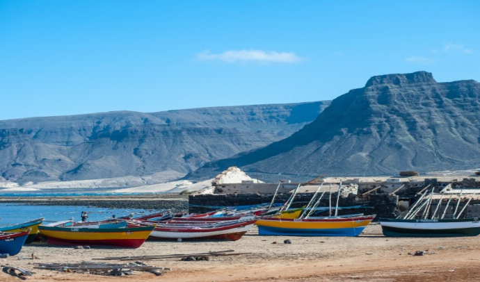 CABO VERDE- Isla de Sao Vicente desde península