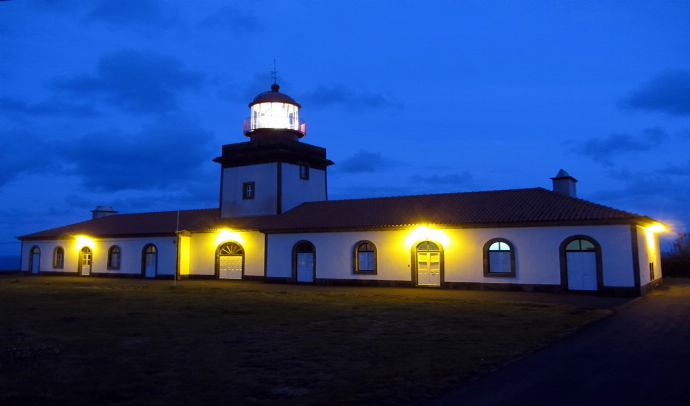 Excursiones opcionales Flores y Corvo (Azores)